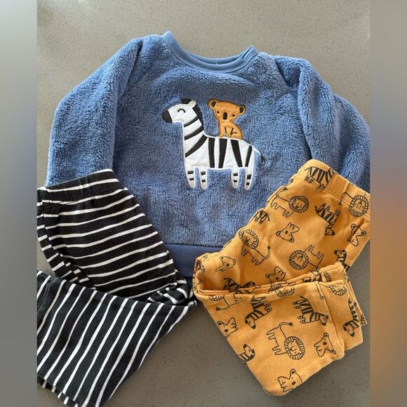 Pekkle Baby Boy Sweater and pants set of 3: size 18 months - Picture 1 of 10